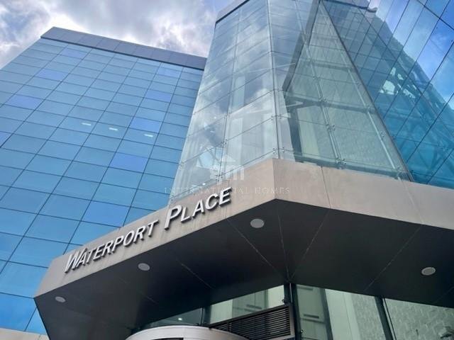 Waterport Place