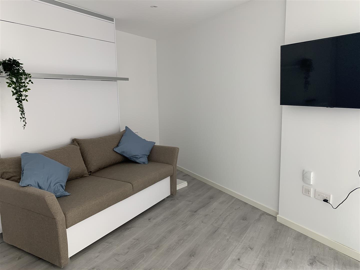 Studio Apartment